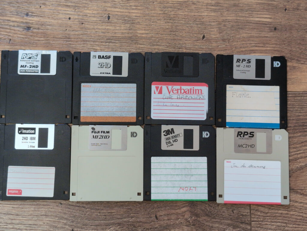 Différentes disquettes IBM 1440.